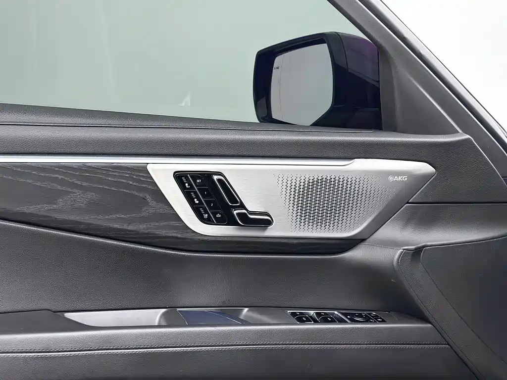 Cadillac CT6 — миниатюра 8