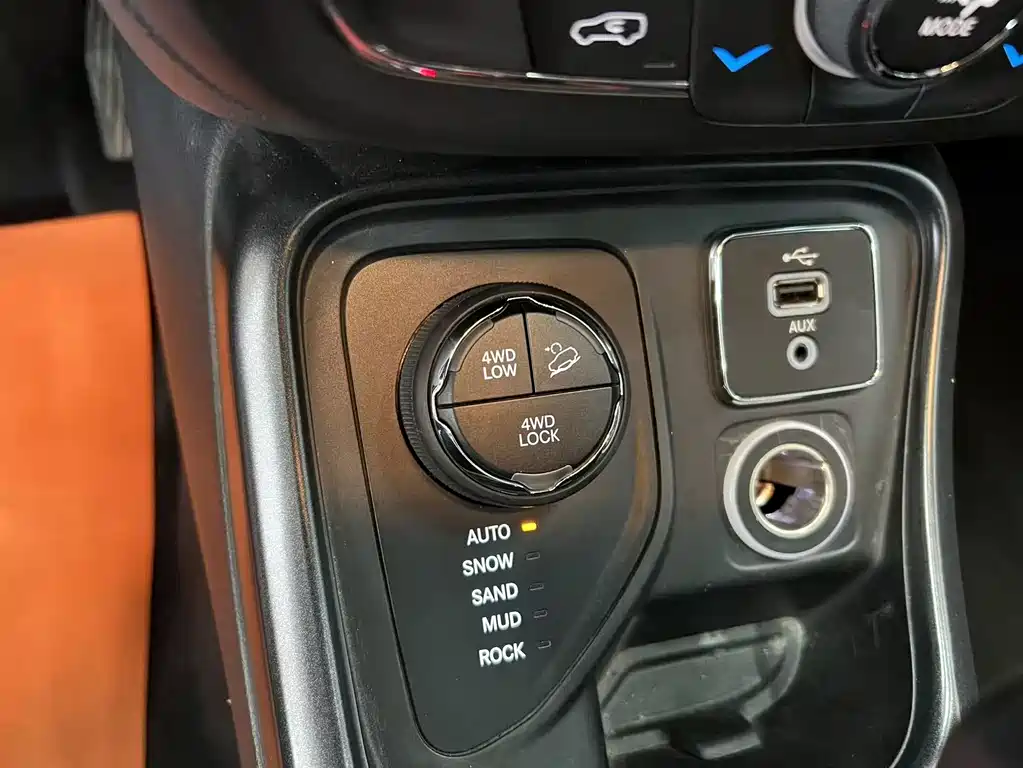 Jeep Compass — миниатюра 16