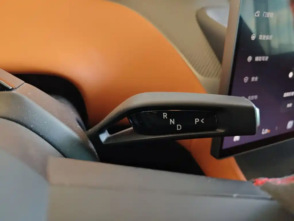Xiaomi YU7 — миниатюра 14