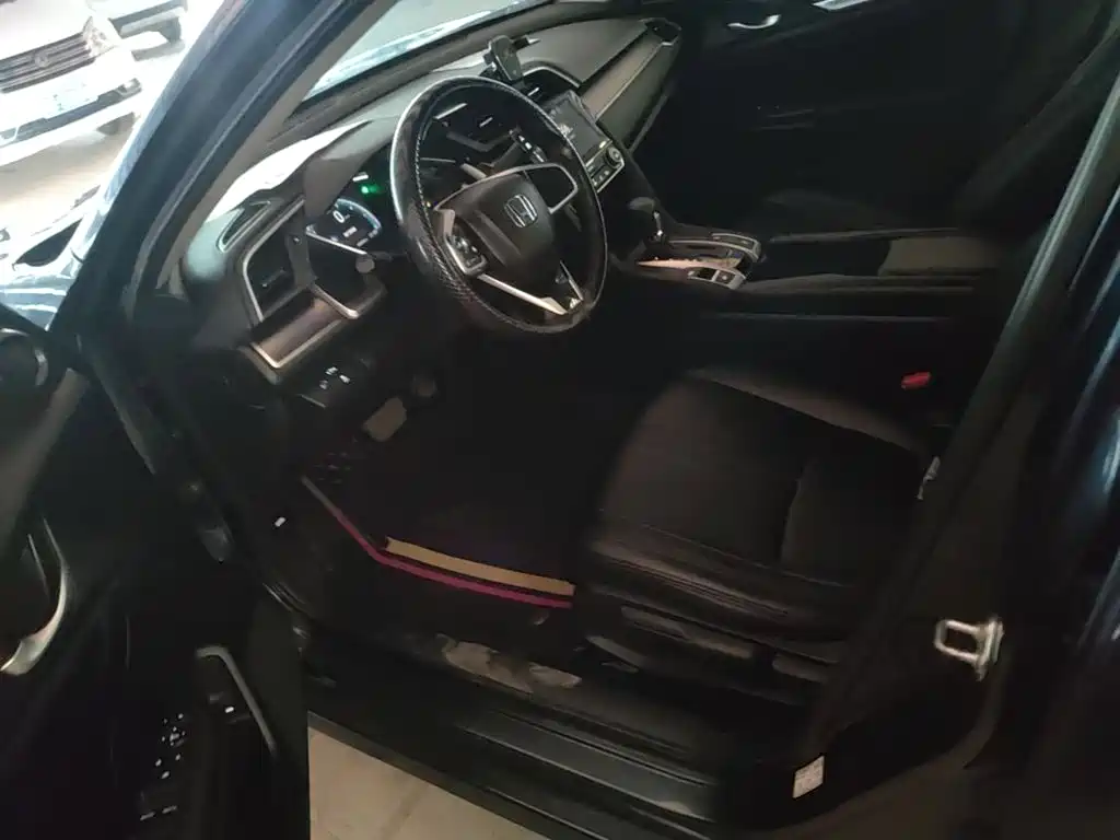Honda Civic — миниатюра 15