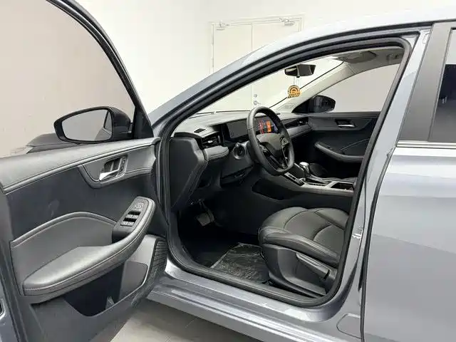 Roewe i5 — миниатюра 13