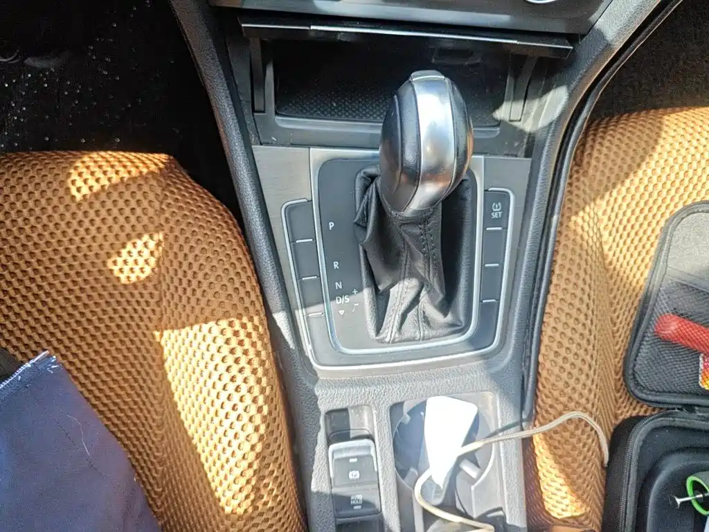 Volkswagen Golf — миниатюра 15