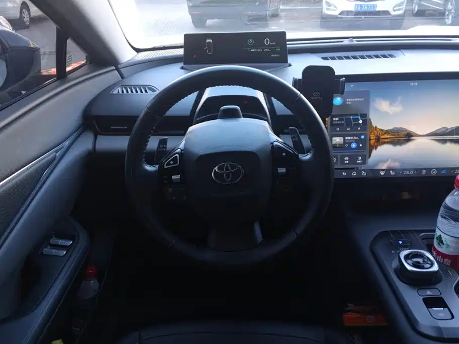 Toyota bZ5 — миниатюра 15
