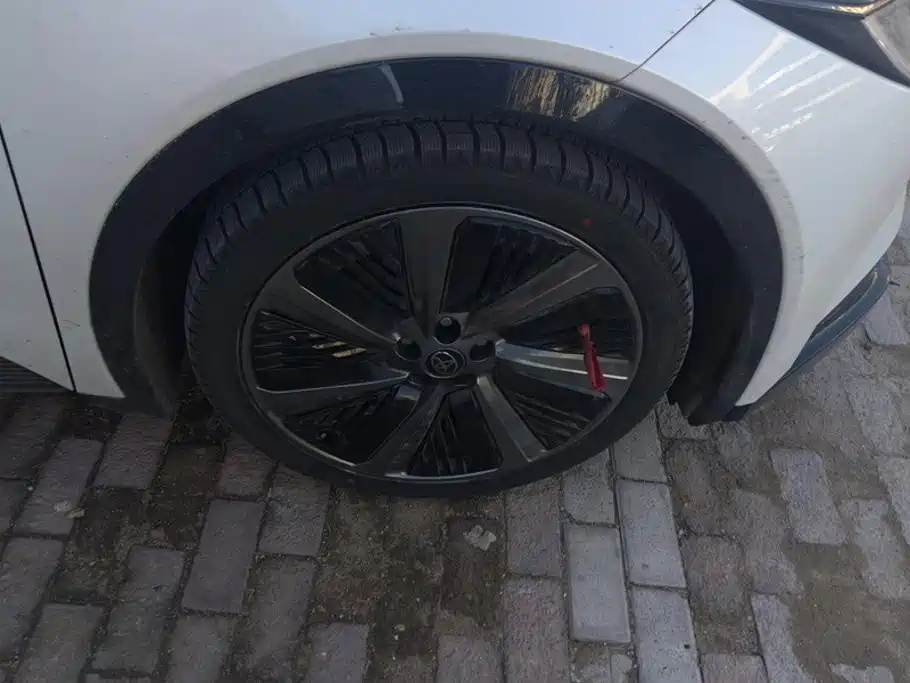 Toyota bZ5 — миниатюра 6