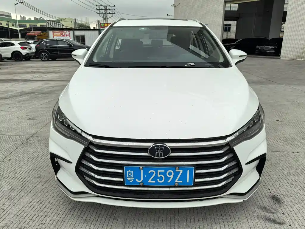 BYD SONG MAX