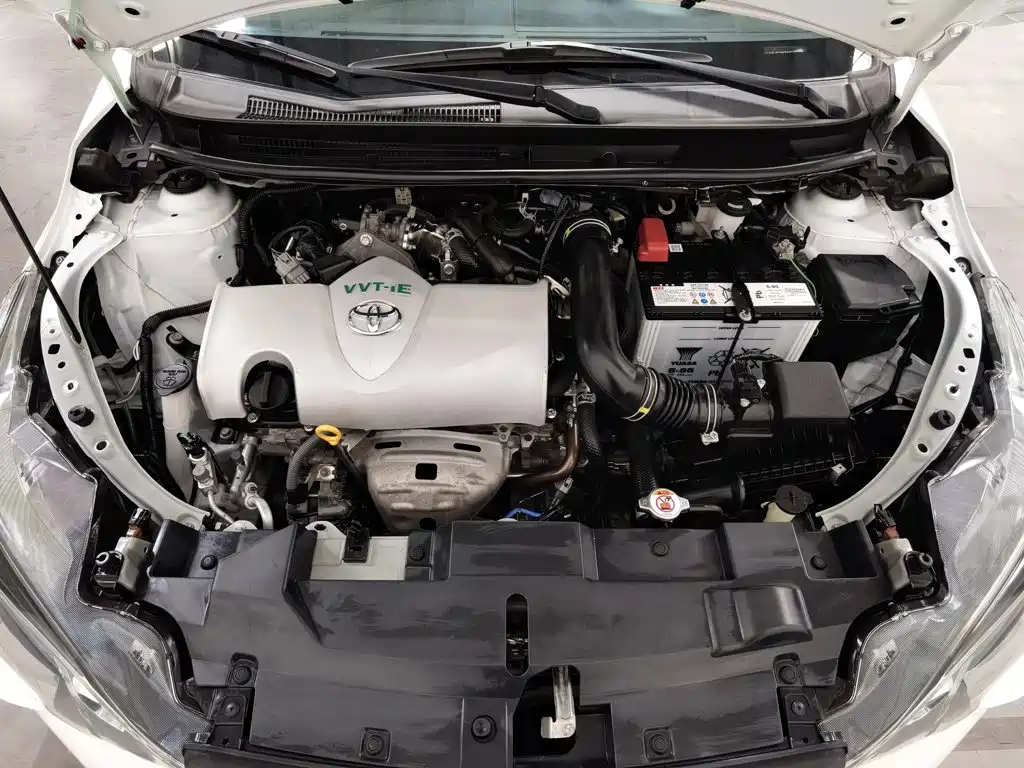 Toyota Yaris L — миниатюра 6