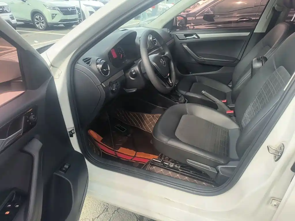 Volkswagen Jetta — миниатюра 16