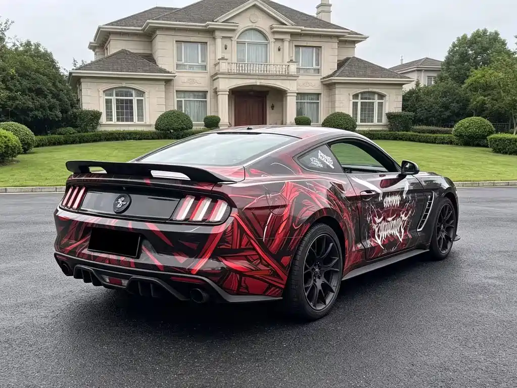 Ford Mustang — миниатюра 8