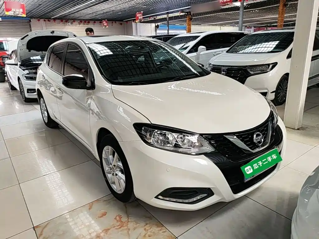 Nissan Tiida — миниатюра 4