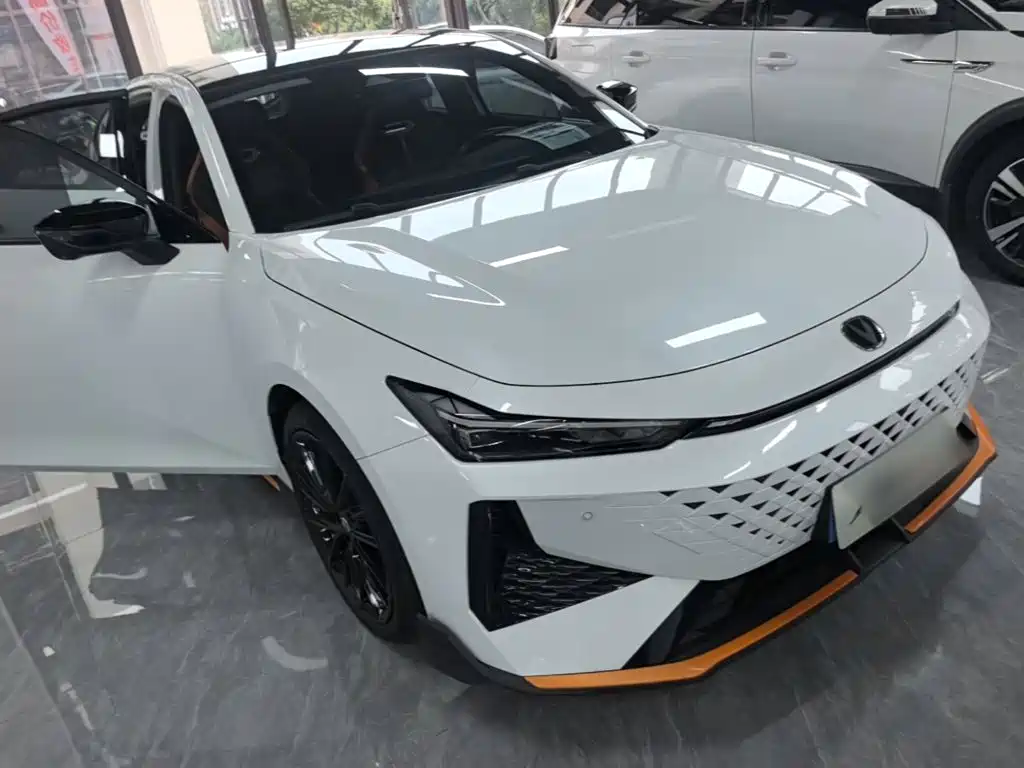 Changan UNI-V — миниатюра 4