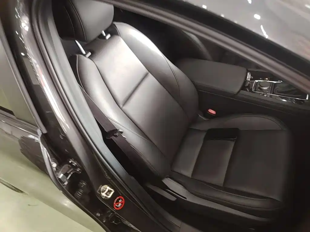 Mazda 3 Axela — миниатюра 25