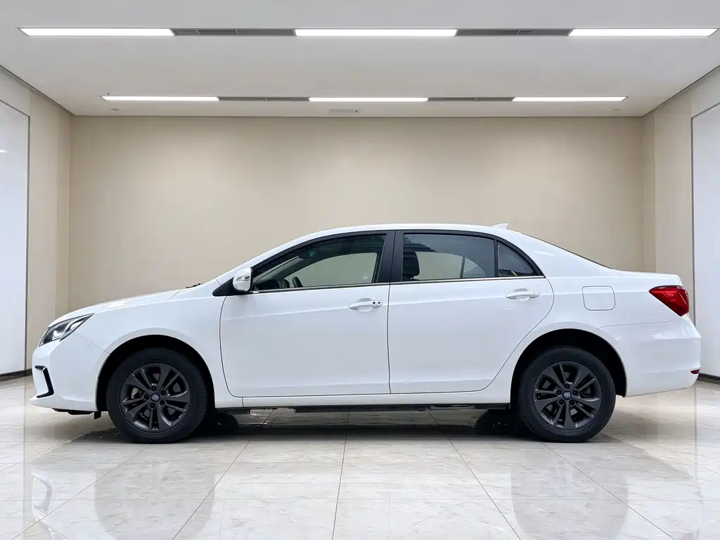 BYD Qin NEV — миниатюра 8