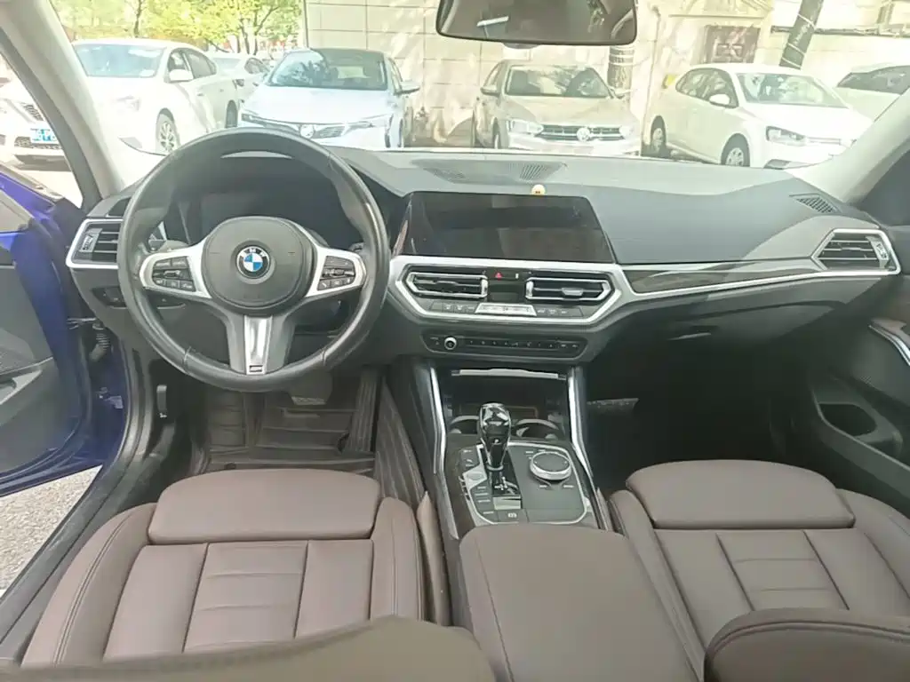 BMW 3 Series — миниатюра 10