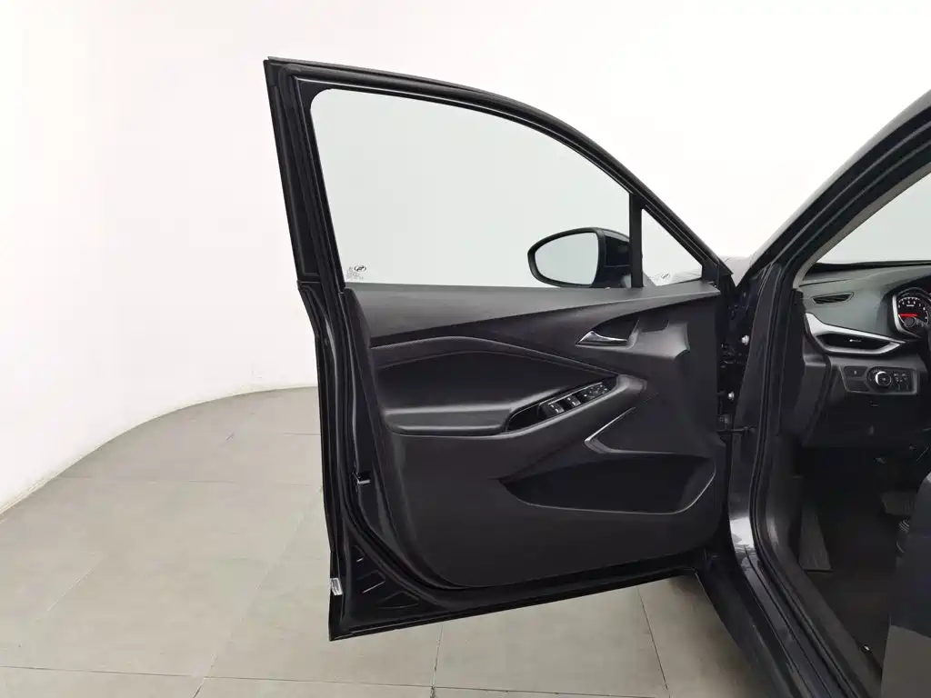 Chevrolet Volando — миниатюра 8