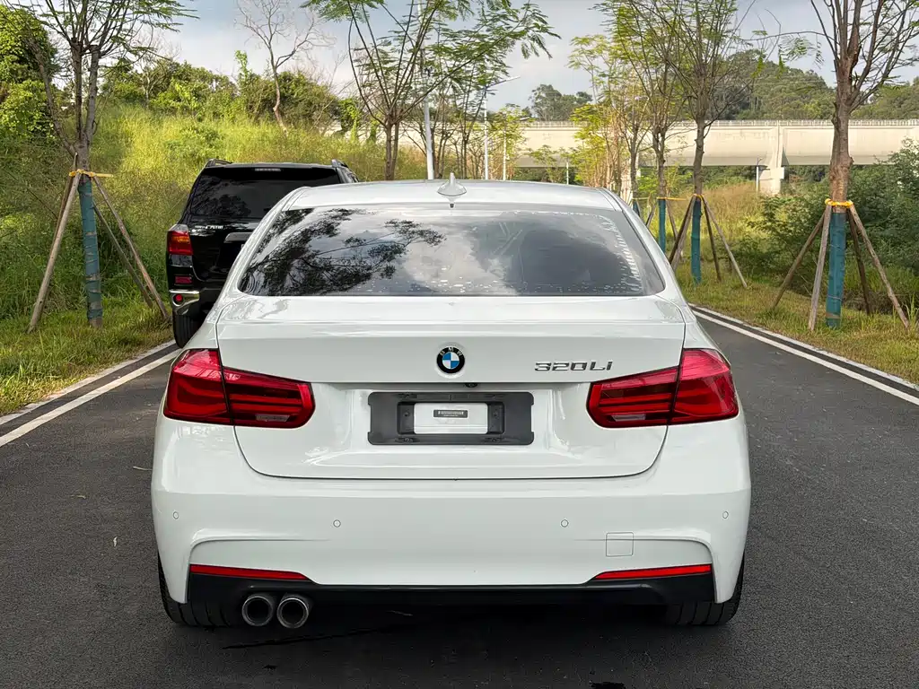 BMW 3 Series — миниатюра 9