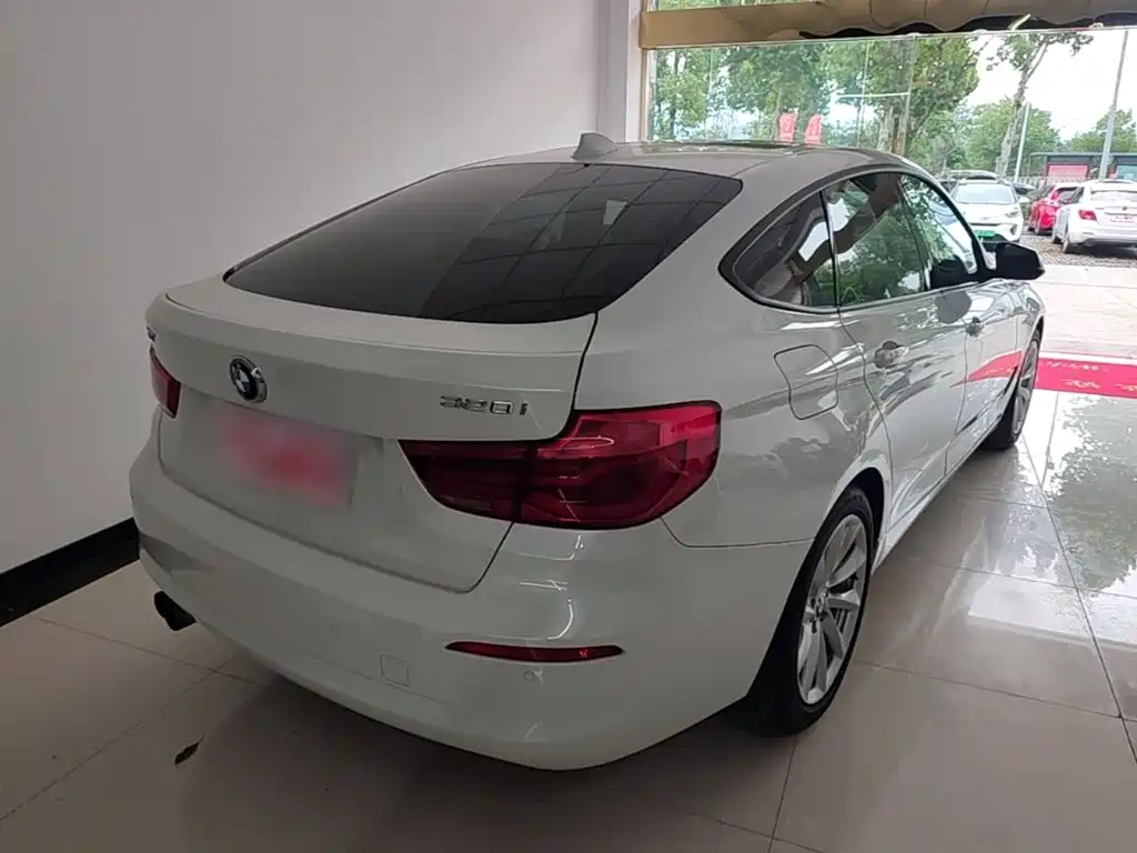 BMW 3 Series GT — миниатюра 7
