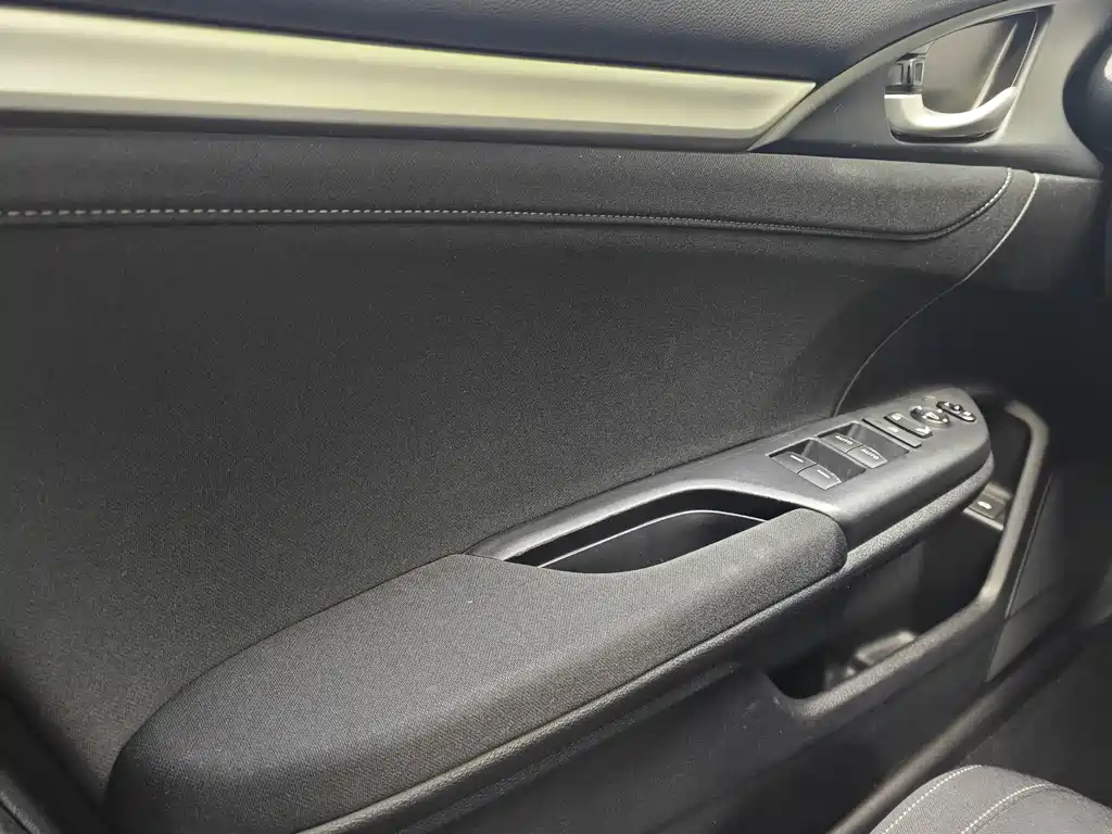 Honda Civic — миниатюра 16