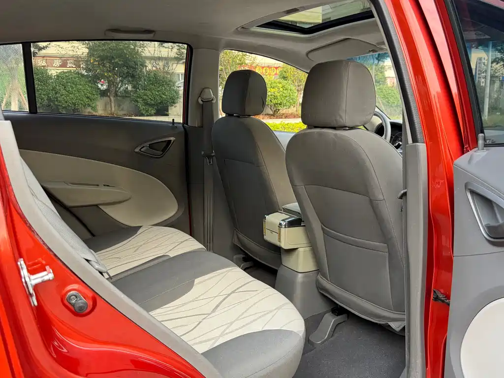 Chevrolet Sail — миниатюра 11