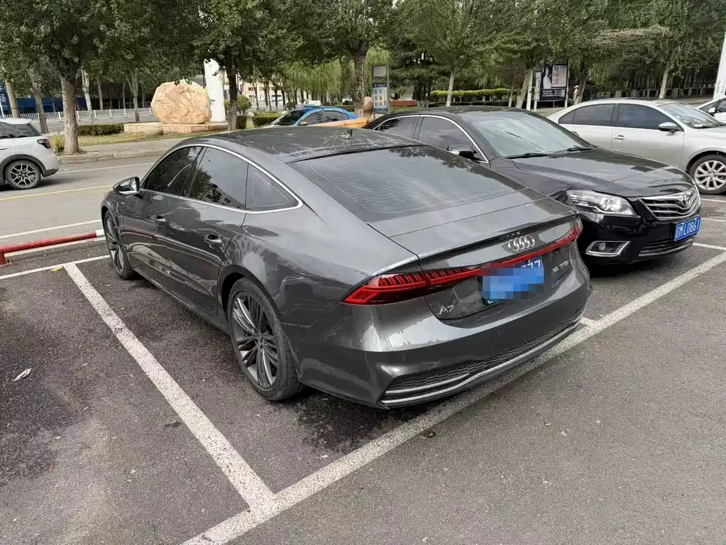 Audi A7 — миниатюра 2