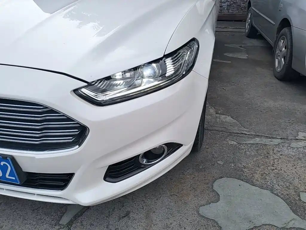 Ford Mondeo — миниатюра 24