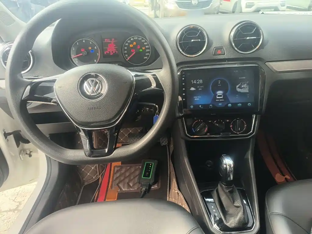 Volkswagen Jetta — миниатюра 10