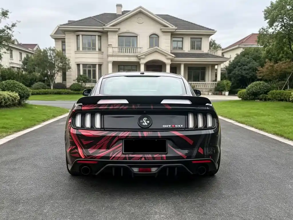 Ford Mustang — миниатюра 9