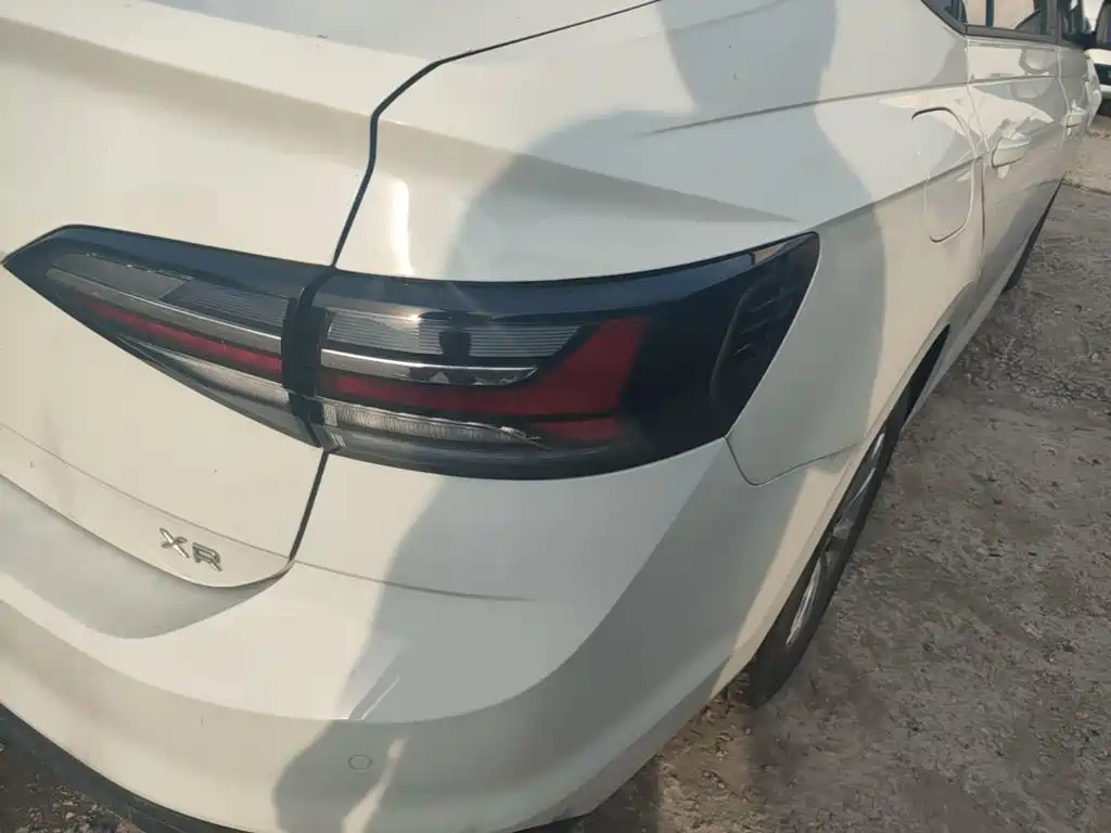 Volkswagen Lavida — миниатюра 8