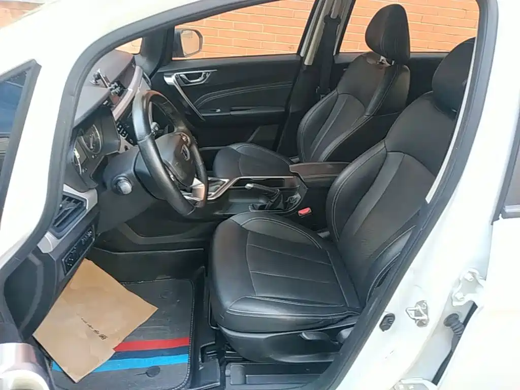 Geely Vision X3 — миниатюра 15