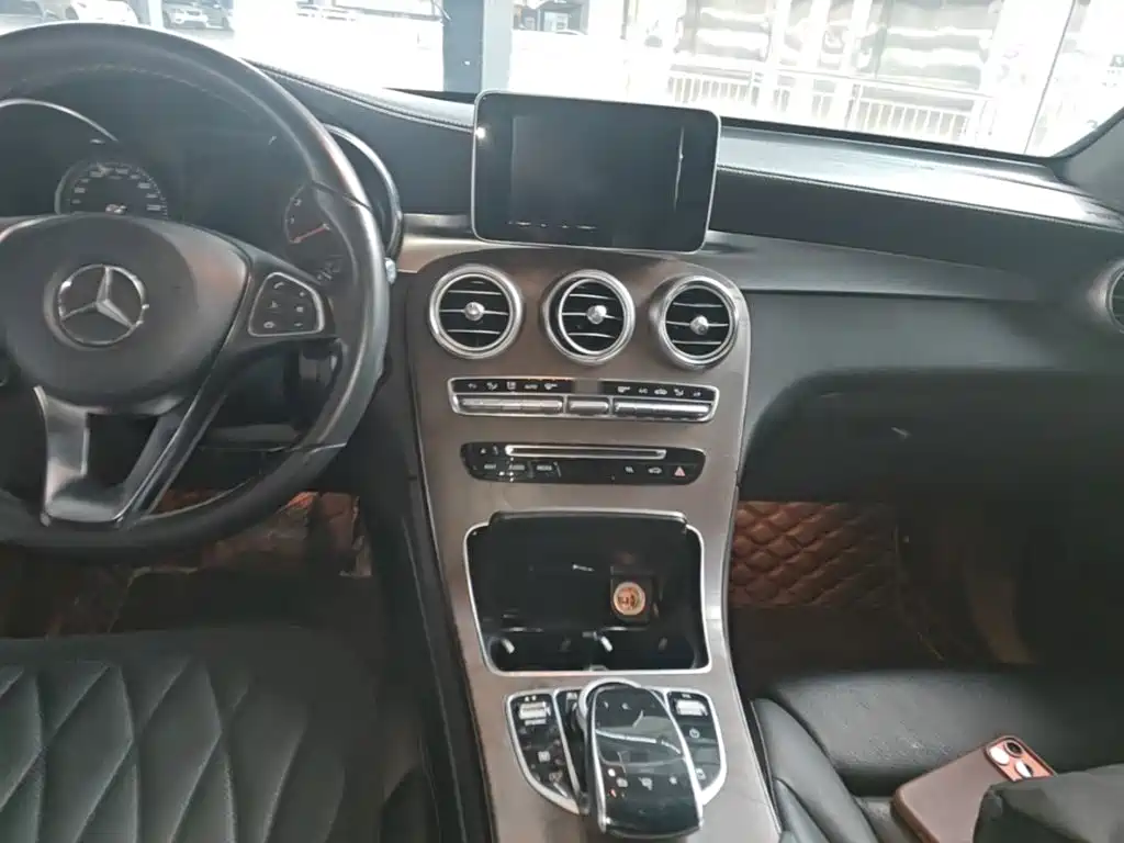 Mercedes-Benz GLC — миниатюра 10