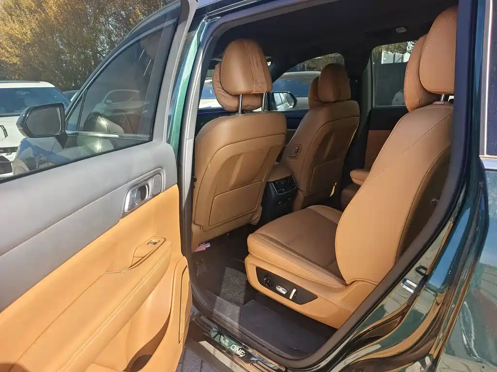 Li Auto Li ONE — миниатюра 5