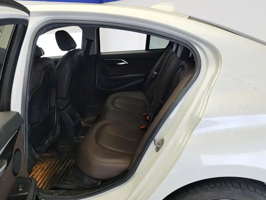 BMW 1 Series — миниатюра 11
