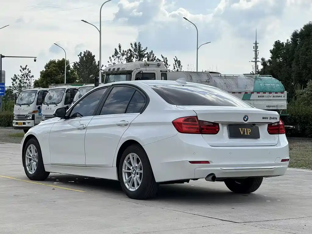 BMW 3 Series — миниатюра 7