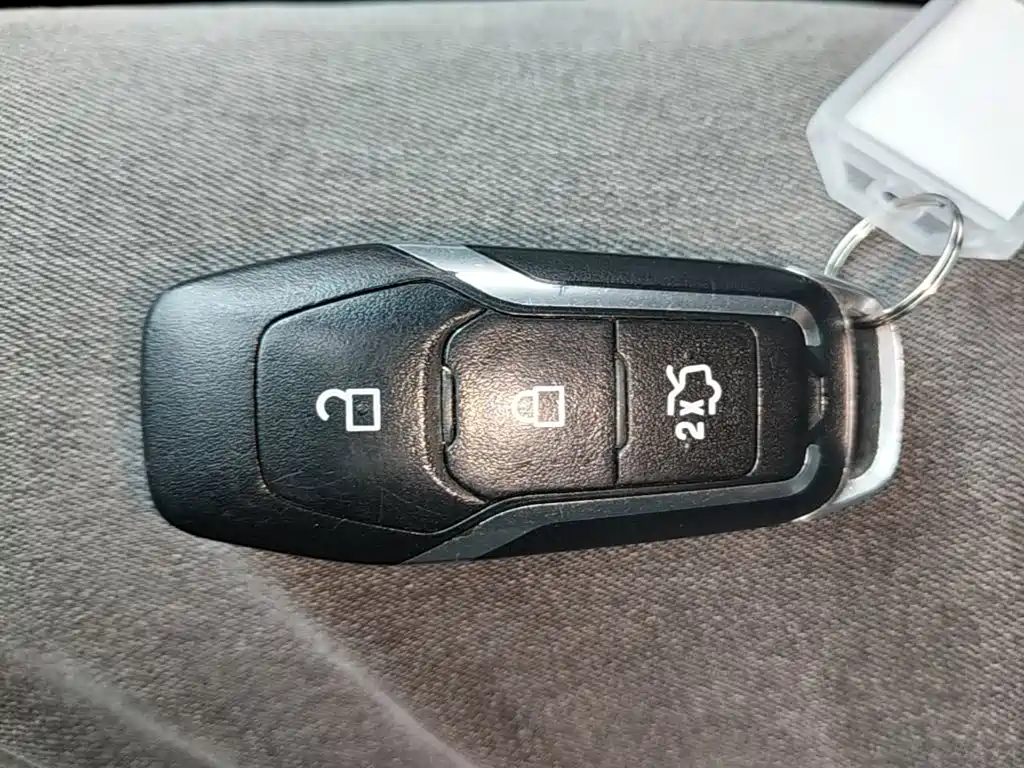 Ford Mondeo — миниатюра 9