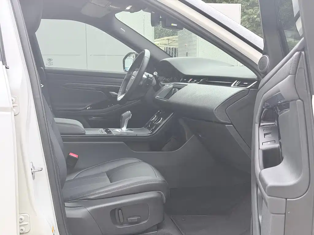 Land Rover Evoque — миниатюра 6