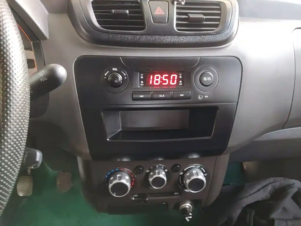 DFSK C32 — миниатюра 13