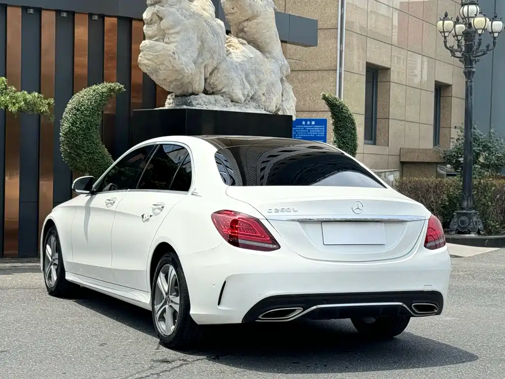 MERCEDES-BENZ C CLASS