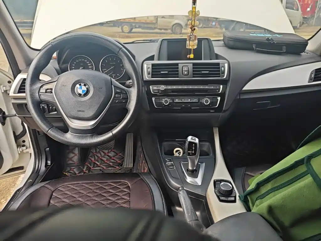 BMW 1 Series (Import) — миниатюра 10