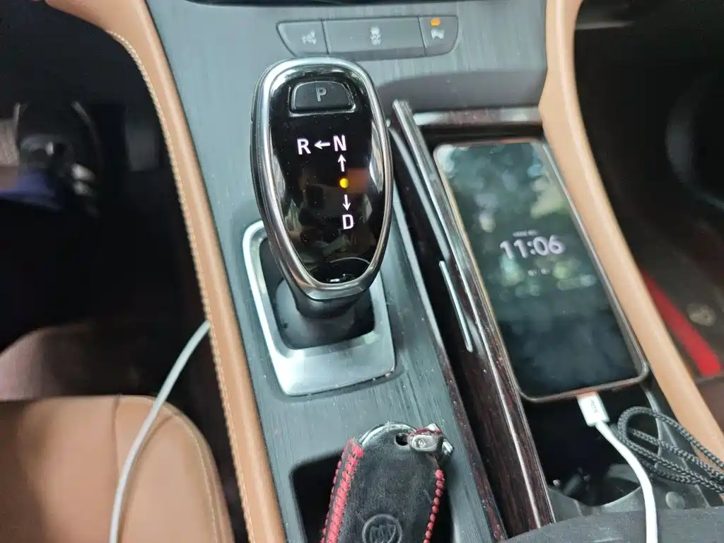 Buick LaCrosse — миниатюра 7