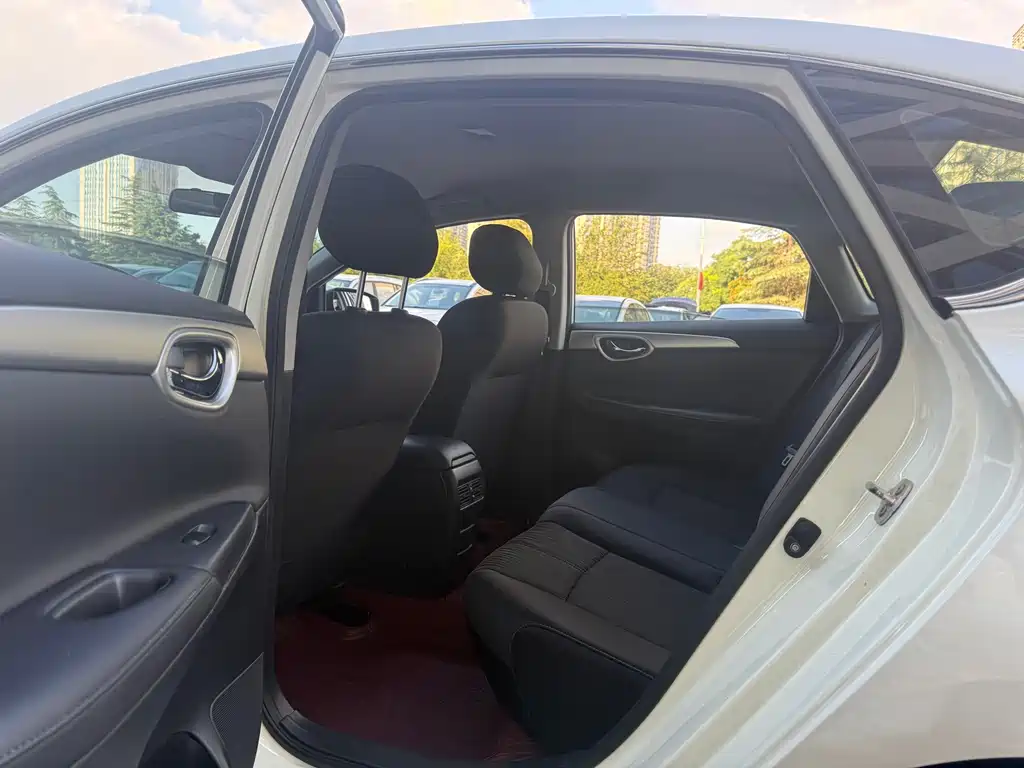 Nissan Sylphy — миниатюра 5