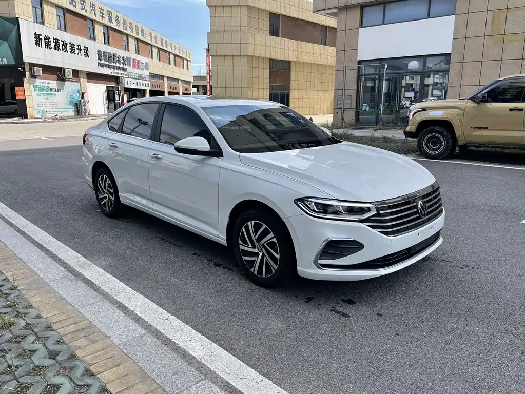 Volkswagen Lavida — миниатюра 3