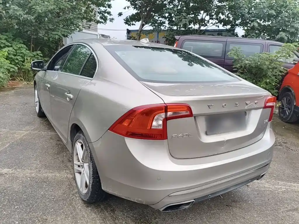 Volvo S60 — миниатюра 5