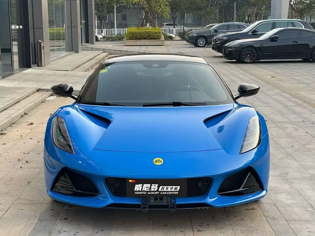 Lotus Emira — миниатюра 2