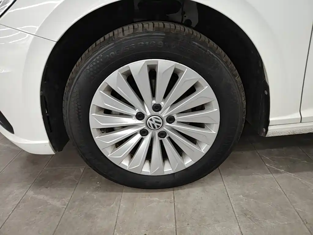 Volkswagen Lavida — миниатюра 23