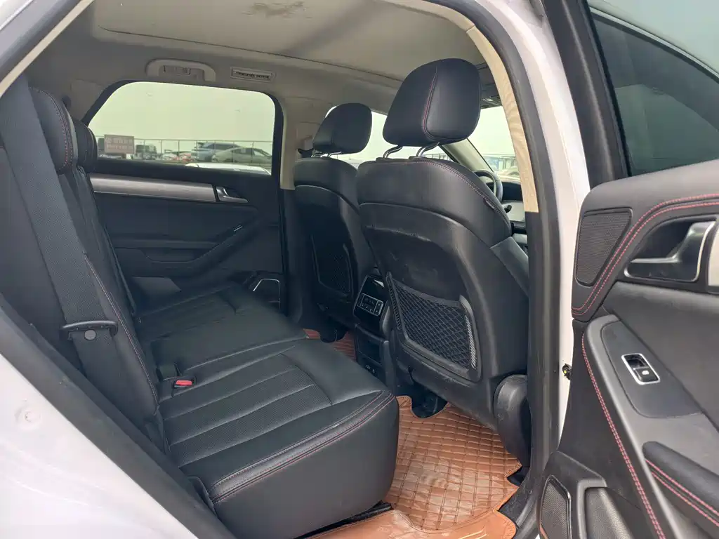BYD Tang New Energy — миниатюра 11