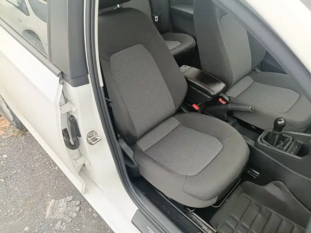Volkswagen Santana — миниатюра 25