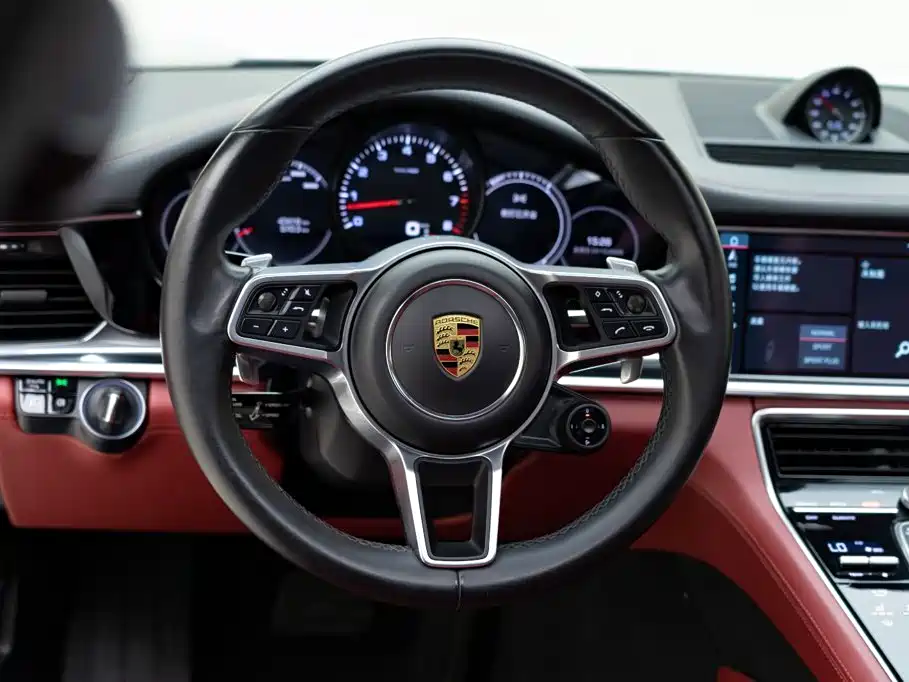 Porsche Panamera — миниатюра 13