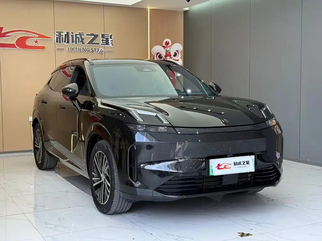 Lynk & Co 08 EM-P — миниатюра 2