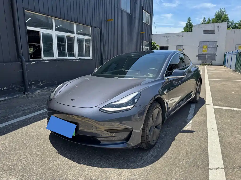 Tesla Model 3 2020