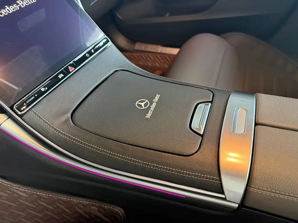 Mercedes-Benz C-Class — миниатюра 10