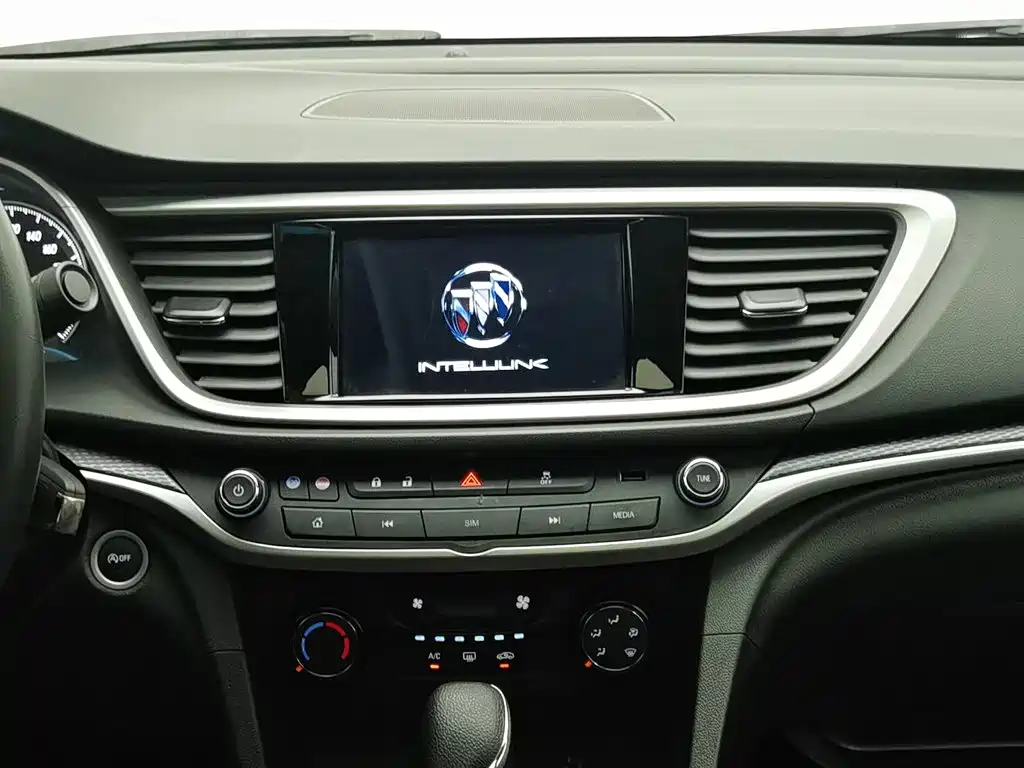 Buick Excelle — миниатюра 12
